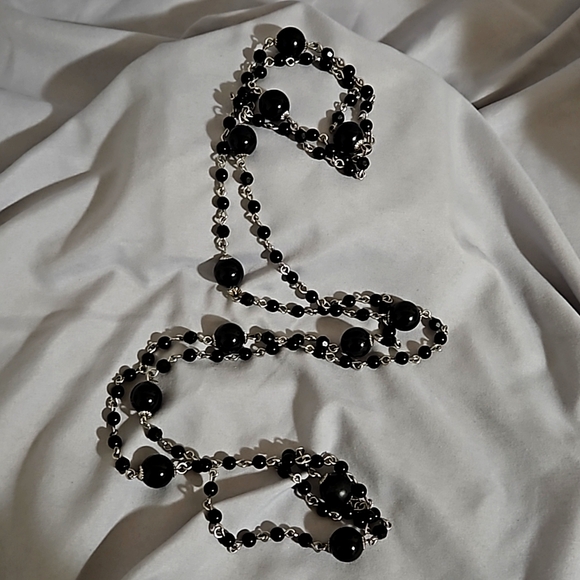 Vintage Black Acrylic Pearl Long Bead Necklace - Picture 3 of 4